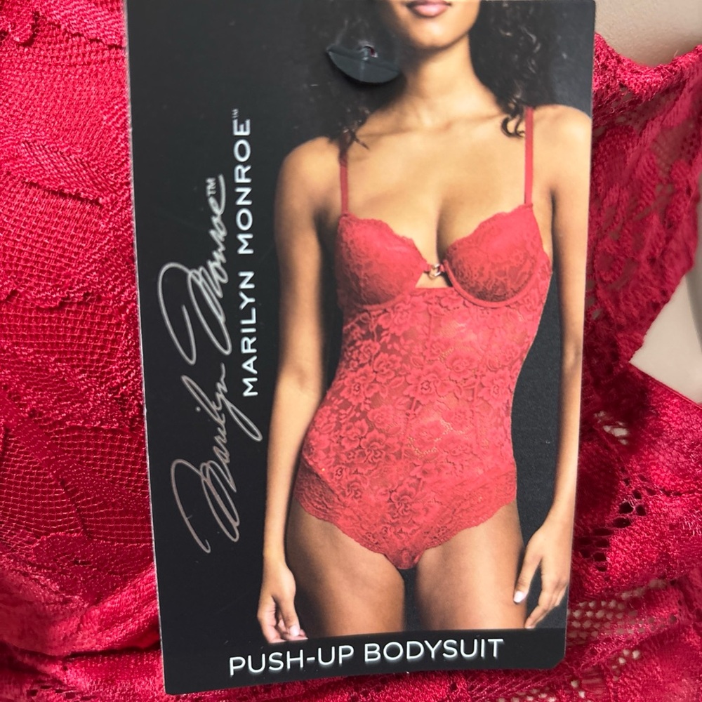 Marilyn Monroe Women’s Sheer Lace Bodysuit TEDDY  LARGE RED Lingerie NEW w/tag